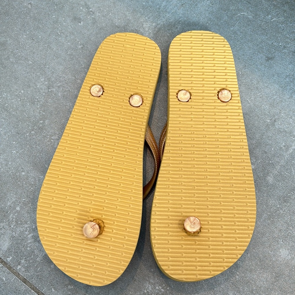 Flip flops - Picture 2 of 2